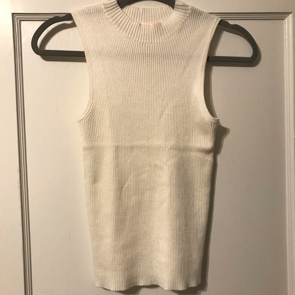 Cream Sleeveless Mock-Neck Blouse - Picture 2 of 3
